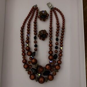 Vintage necklace & clip on-earring set amber tone 1960?